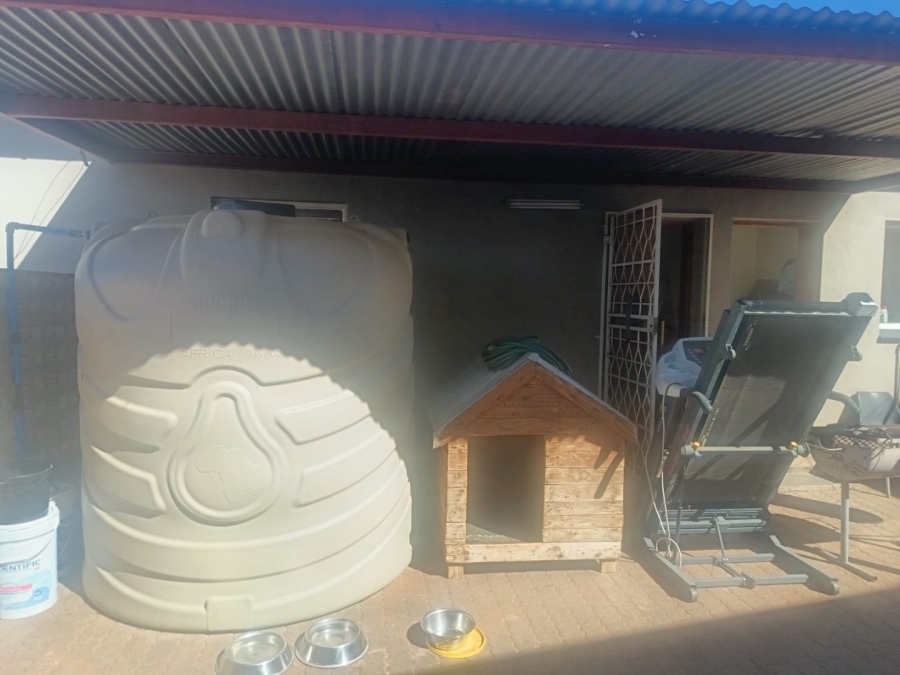 4 Bedroom Property for Sale in Beaconsfield Northern Cape